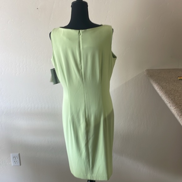 Beautiful summer or Graduation dress!!๐ - Picture 2 of 6